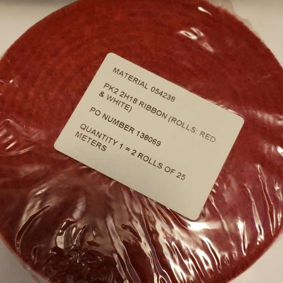 Chanel Holiday Ribbon - Picture 4 of 4